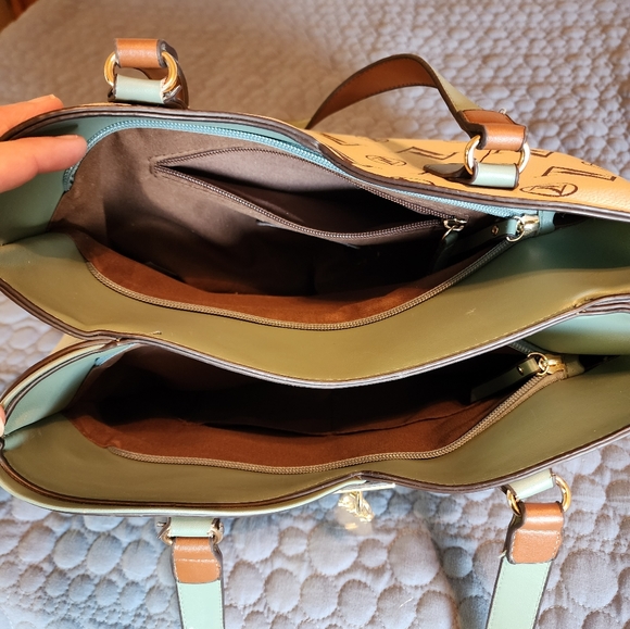 Handbag - Picture 2 of 3